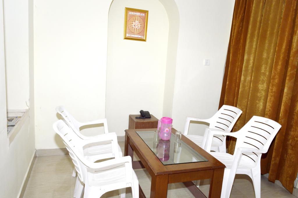הרידוואר Hotel Bhajgovindam מראה חיצוני תמונה