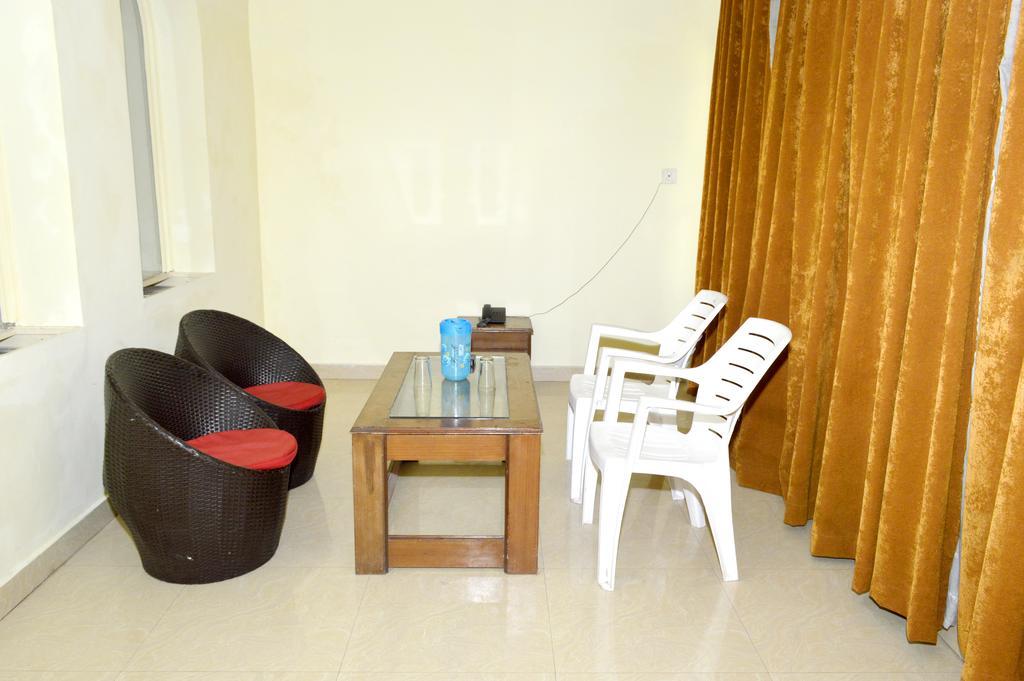 הרידוואר Hotel Bhajgovindam מראה חיצוני תמונה