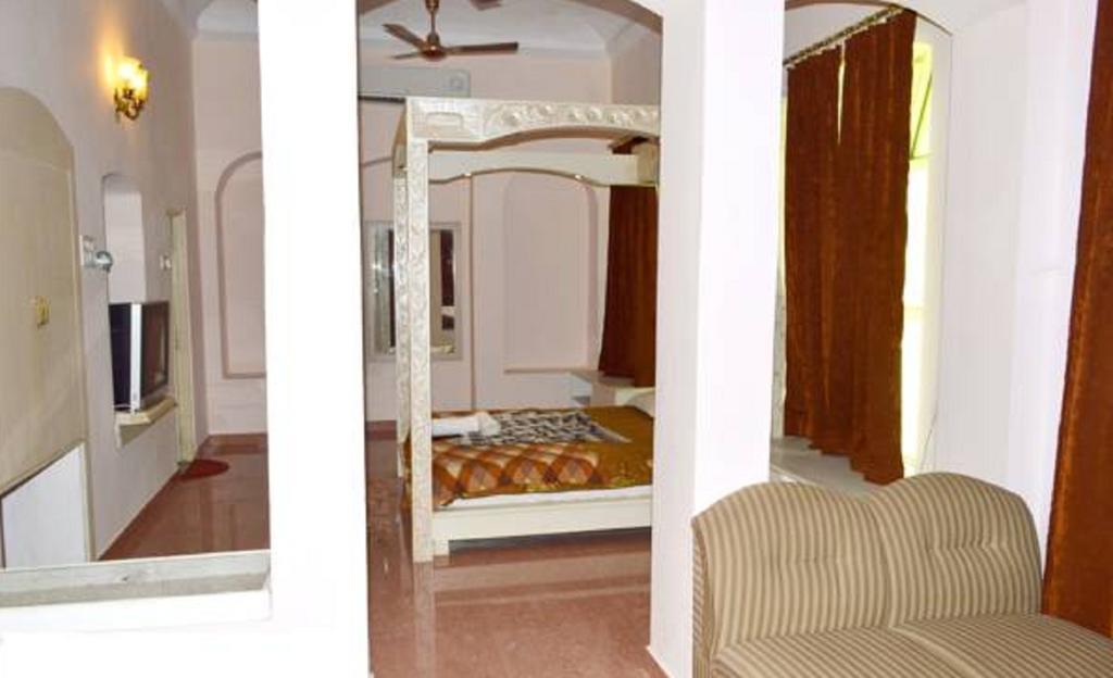 הרידוואר Hotel Bhajgovindam חדר תמונה