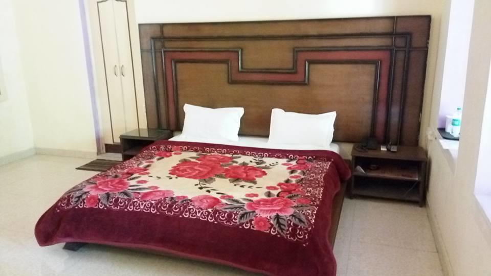 הרידוואר Hotel Bhajgovindam מראה חיצוני תמונה